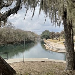 Hinman Island Park