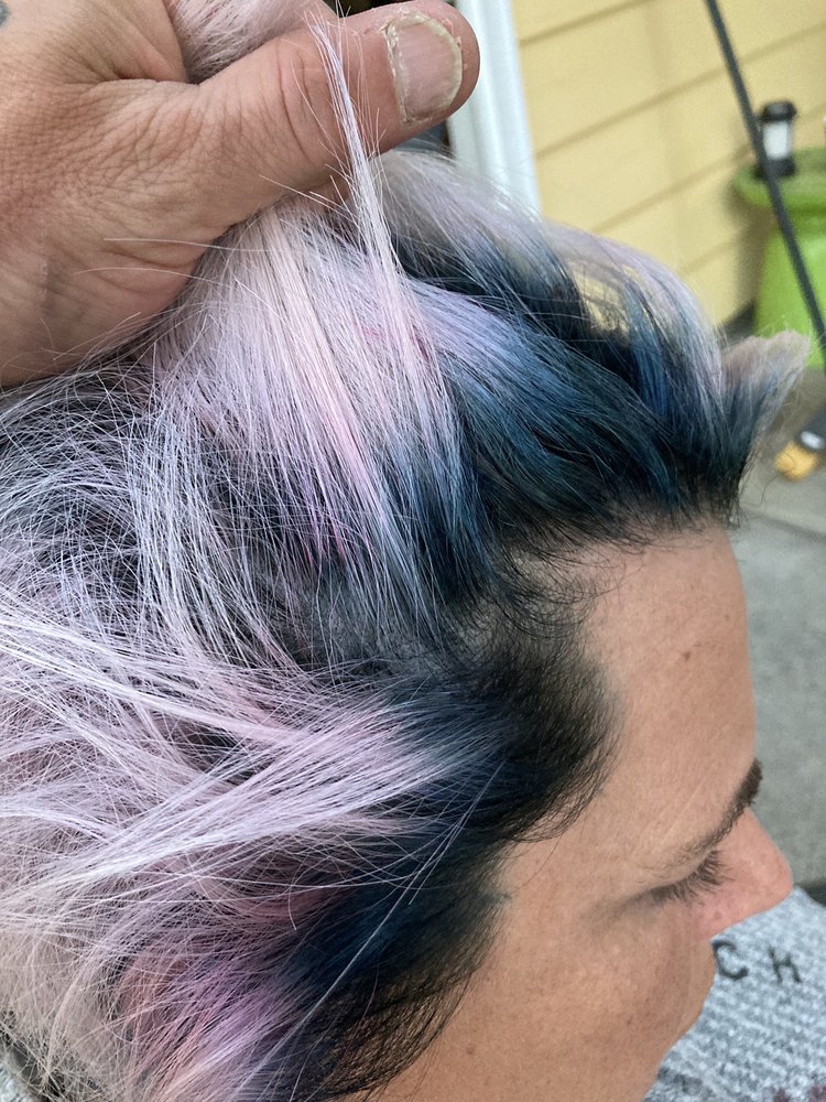 FABRIK SALON Updated May 2024 34 Photos & 18 Reviews 215 E Main