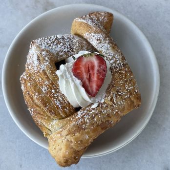 Prep & Pastry - Berry danish - Breakfast & Brunch Near Me - Tucson, Arizona Prep & Pastry - Berry danish - Breakfast & Brunch Near Me - Tucson, Arizona