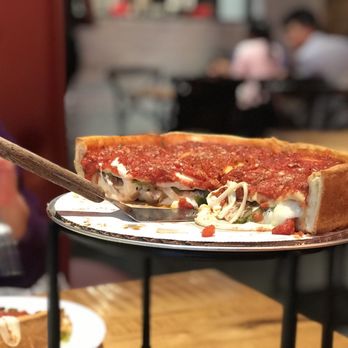 Giordano's - Classic deep dish - Pizza Near Me - Chicago, Illinois Giordano's - Classic deep dish - Pizza Near Me - Chicago, Illinois