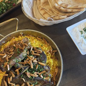 Darna Mediterranean Grill - Middle Eastern Near Me - Temple Terrace, Florida