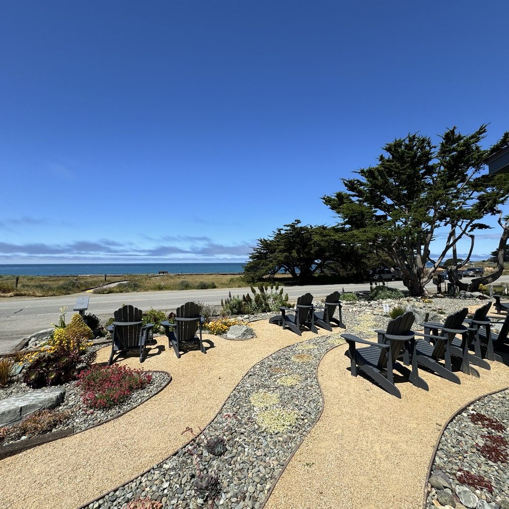Windrush Inn - Hotels Near Me - Cambria, California Windrush Inn - Hotels Near Me - Cambria, California