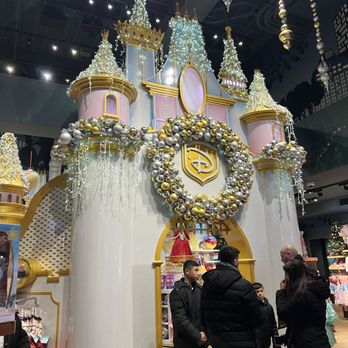 Disney Store - Toy Stores Near Me - New York, New York