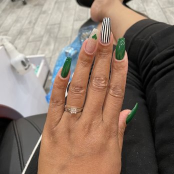 Nail Bar - Loved my Beetle Juice inspire nails! Shout out to David for getting me right! - Nail Salons Near Me - Indianapolis, Indiana Nail Bar - Loved my Beetle Juice inspire nails! Shout out to David for getting me right! - Nail Salons Near Me - Indianapolis, Indiana