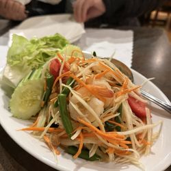 Tup Tim Thai Cuisine - Classic Papaya Salad