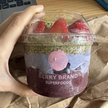 Berry Brand - 16 oz Create Your Bowl - Acai Bowls Near Me - Tustin, California Berry Brand - 16 oz Create Your Bowl - Acai Bowls Near Me - Tustin, California
