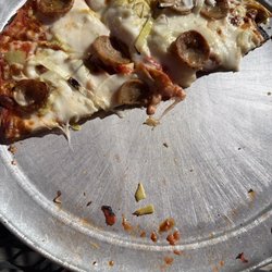 Fratelli's Wood-Fired Pizzeria - Gluten free Bavarian with artichokes substituted for red peppers