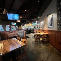 Blazin Onion - Dining Area