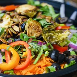 Veggies Health Food Store - Love Veggies Organic salad bar Added 2 moi fave "Salade!" lists OuiOui.