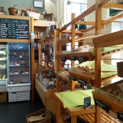 Delilah Fine Foods - Fresh bread meats breads and cheeses!