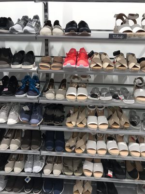 TJ MAXX - Updated October 2025 - 16 Photos & 19 Reviews - 296 Mishawum