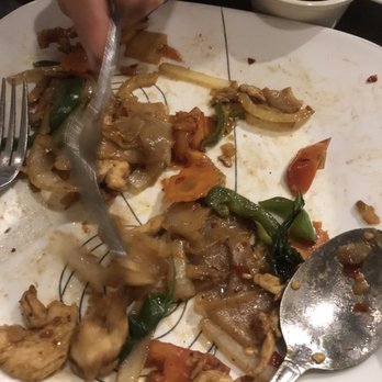 Sutha Thai Cuisine - Chicken 68. Pad See Ew - Thai Near Me - Downey, California Sutha Thai Cuisine - Chicken 68. Pad See Ew - Thai Near Me - Downey, California
