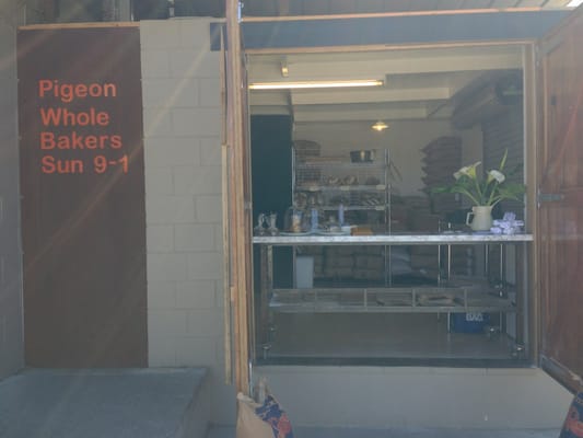 Pigeon Whole Bakers by null
