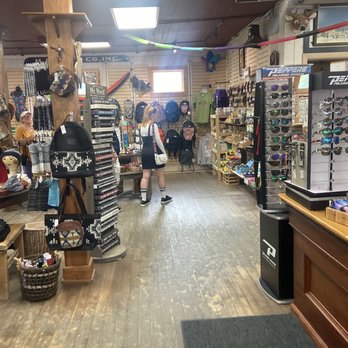 Shaw's General Store - Shoe Stores Near Me - Stowe, Vermont
