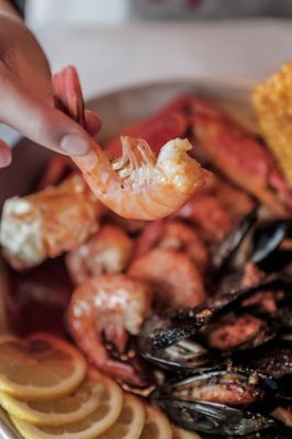 Hook & Reel Cajun Seafood & Bar by null