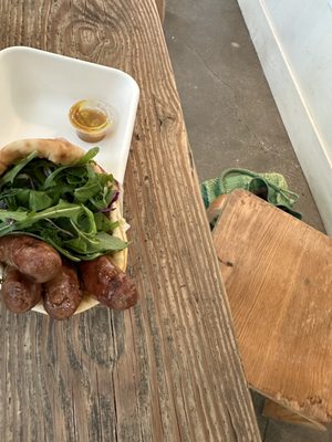 Mizlala Sycamore by null