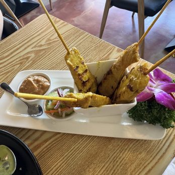 Thai House Noodle Soup - Chicken Satay - Noodles Near Me - Santa Rosa, California Thai House Noodle Soup - Chicken Satay - Noodles Near Me - Santa Rosa, California