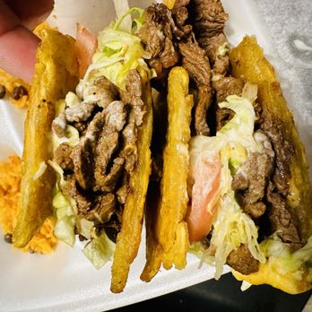 Papa's Cache Sabroso - Jibarito steak - Latin American Near Me - Chicago, Illinois