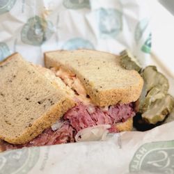 Halal Food حلال فود - Reuben