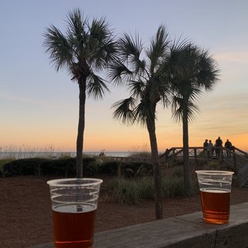 Coast - Patio - Seafood Near Me - Hilton Head Island, South Carolina Coast - Patio - Seafood Near Me - Hilton Head Island, South Carolina