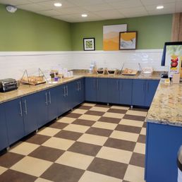 Breakfast area Breakfast area