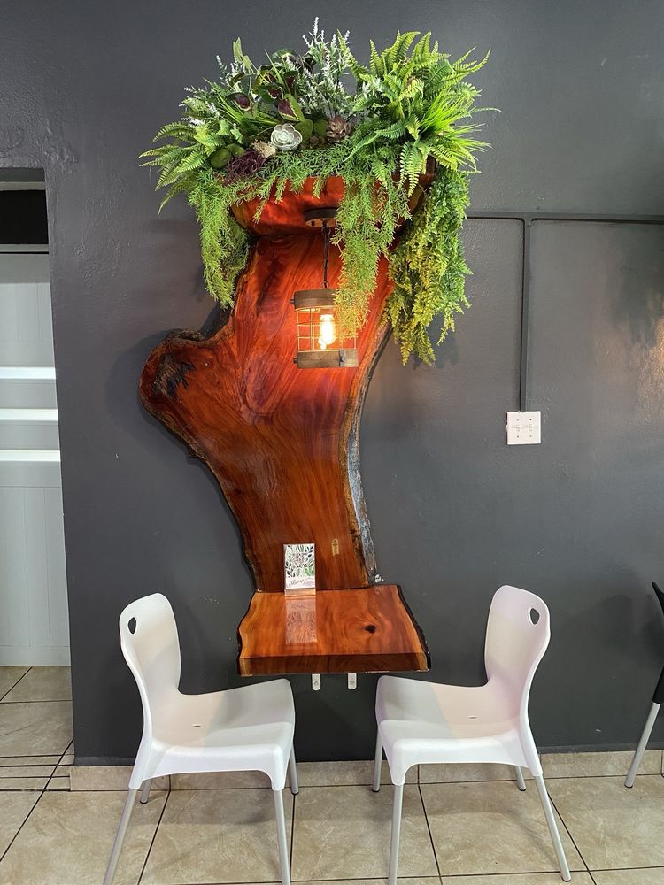 Chef Lorenzo Restaurant & Bar