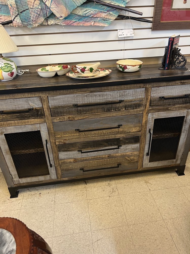 SOUTHERN COMFORTS Updated September 2024 16 Reviews 4750 Alabama