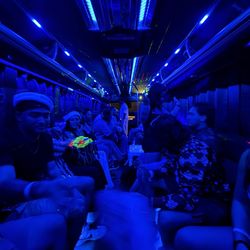 Oahu Party Bus - The Beast