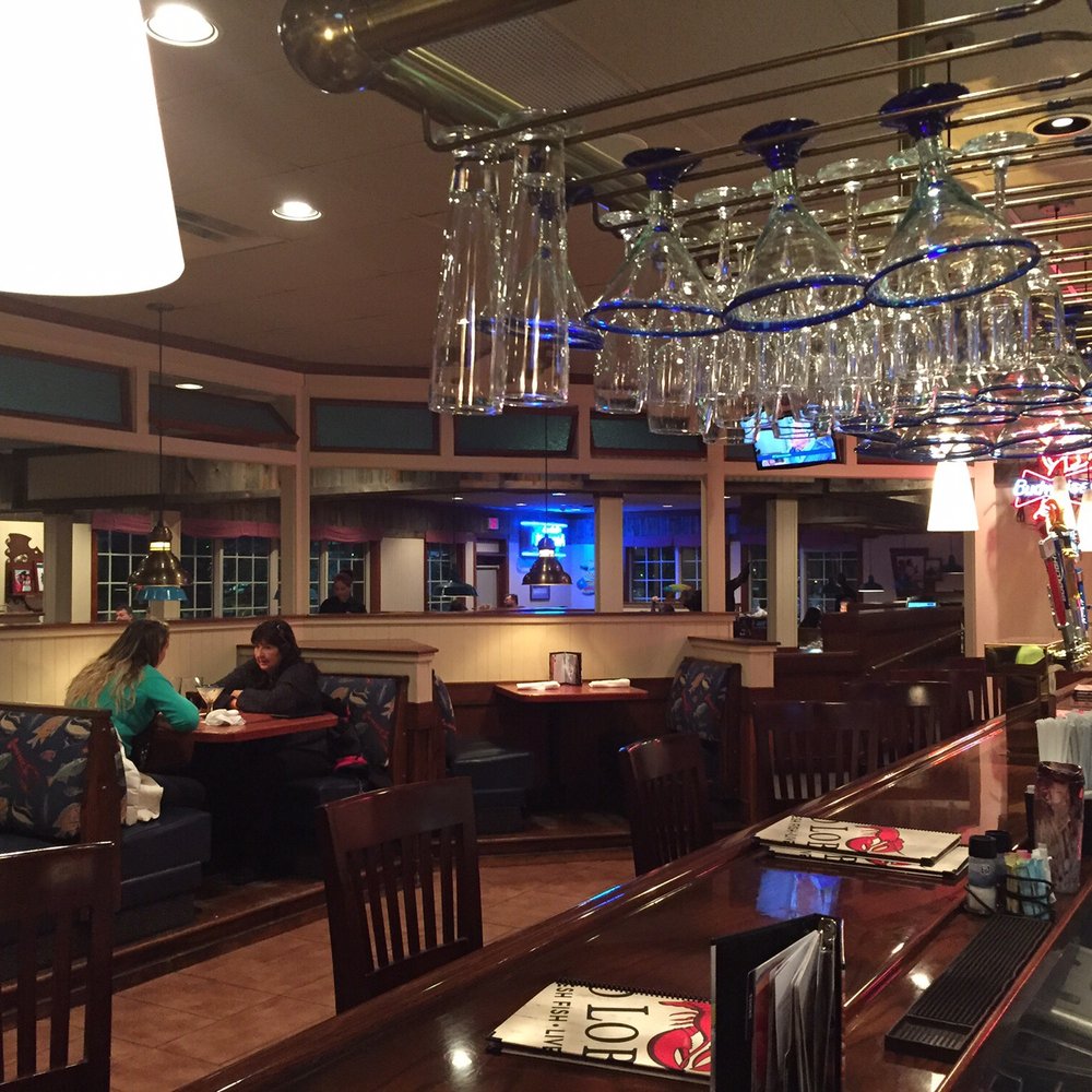 Red Lobster - Bar area - Seafood Near Me - Appleton, Wisconsin Red Lobster - Bar area - Seafood Near Me - Appleton, Wisconsin