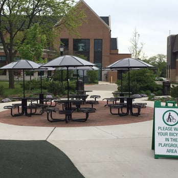 Jackman Park - Covered tables - Playgrounds Near Me - Glenview, Illinois