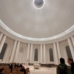 St. Hedwigs Kathedrale - Alles Weiss!! St. Hedwigs Kathedrale | Neueröffnung nach 6 Jahren Umbau zeit 24.11.2024
