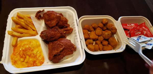 Gus's World Famous Fried Chicken by null