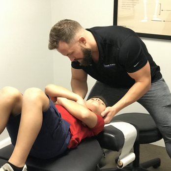 Ozner Family Chiropractic - Chiropractor - Chiropractors Near Me - Sunrise, Florida
