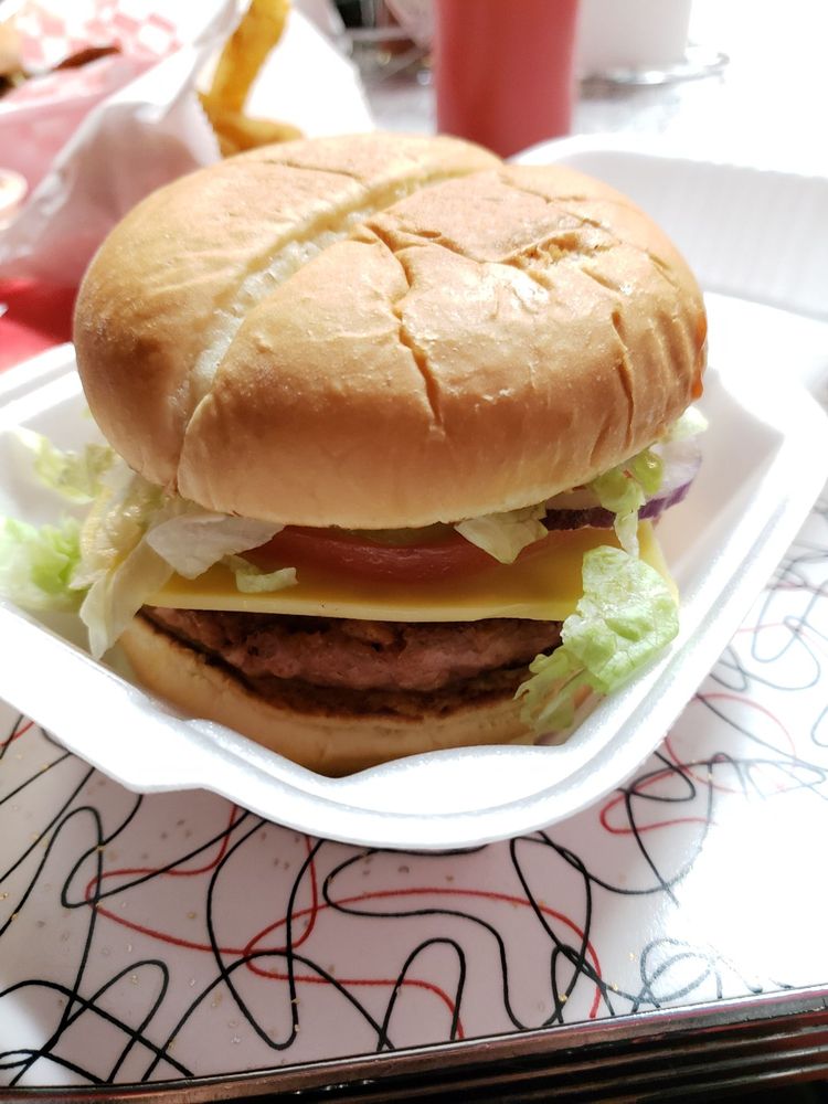 WALLY’S DRIVE-IN - 126 Photos & 251 Reviews - 282 Hwy 410 N, Buckley ...