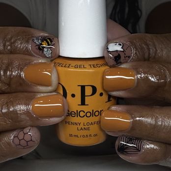 Diva-tude - NoChip manicure - Nail Salons Near Me - Chicago, Illinois