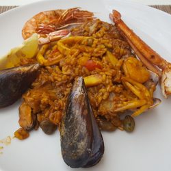 Soma - Paella Fisch und Fleisch