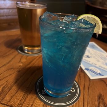 BLUE DOG TAVERN - Updated June 2025 - 221 Photos & 218 Reviews - 638
