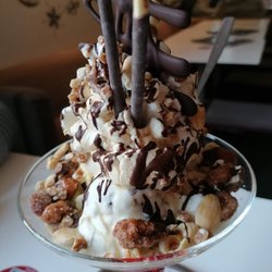 GELATOK Café - "Nussknacker"
