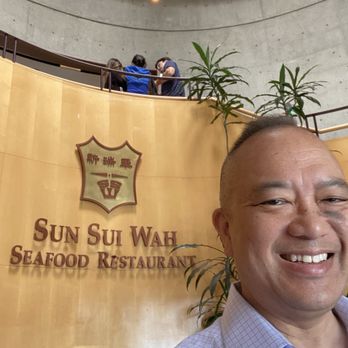 Sun Sui Wah Seafood Restaurant - Inside - Seafood Near Me - Vancouver, British Columbia