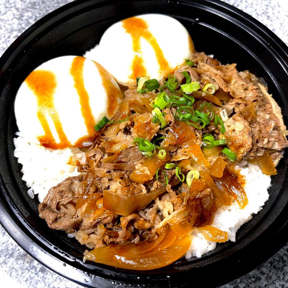 Fresh Bites Hawaii - Beef Sukiyaki and Egg Don - Poke Near Me - Honolulu, Hawaii