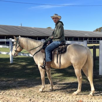 Hilltop Riding Stable - Horseback Riding Near Me - Augusta, Georgia Hilltop Riding Stable - Horseback Riding Near Me - Augusta, Georgia