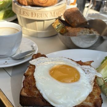 Les Deux Magots - chicken Croque-Madame, organic fried egg on top, green salad - French Near Me - Paris, 75 Les Deux Magots - chicken Croque-Madame, organic fried egg on top, green salad - French Near Me - Paris, 75