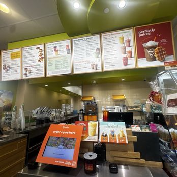Jamba - Never any employees - Juice Bars & Smoothies Near Me - Fontana, California