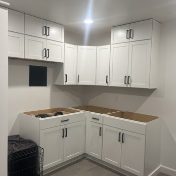 ACGC - Laundry room - Cabinetry Near Me