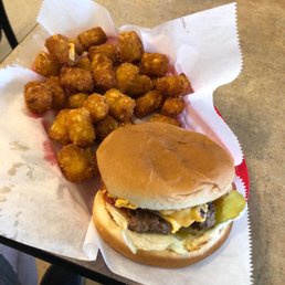 Double cheeseburger with Tater tots Double cheeseburger with Tater tots
