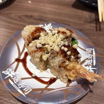 Waka Sakura - crunch cut roll - Conveyor Belt Sushi Near Me - Irvine, California Waka Sakura - crunch cut roll - Conveyor Belt Sushi Near Me - Irvine, California