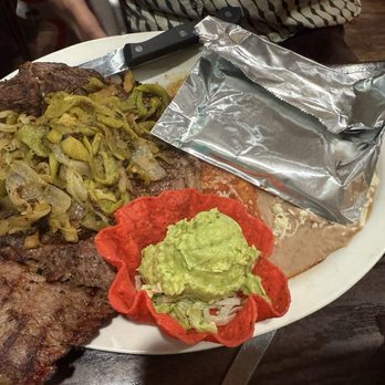 L & J Cafe - Steak fajitas - Mexican Near Me - El Paso, Texas