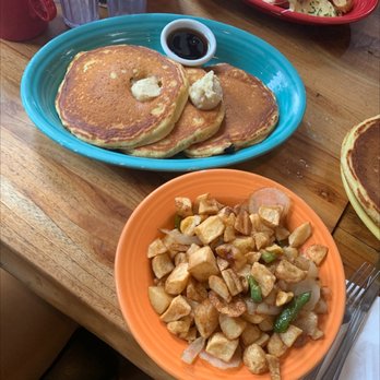 Tower Cafe - Breakfast & Brunch Near Me - Sacramento, California