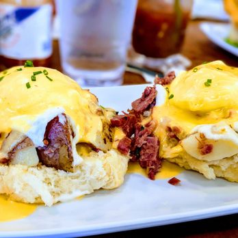 Ruby Slipper Orange Beach - Hash Benedict. Awesomeness - Cafes Near Me - Orange Beach, Alabama