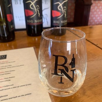 Big Nose Winery - Wine Tasting Room Near Me - Temecula, California